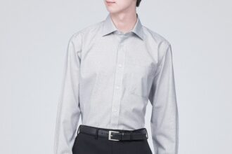 Men's dress shirt wide collar