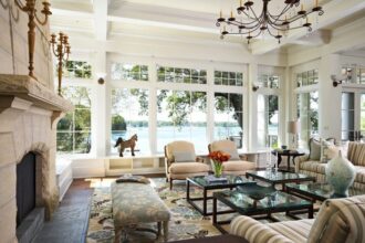 How to decorate a large living room window