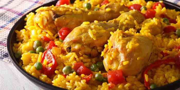 How to cook arroz con pollo cuban style